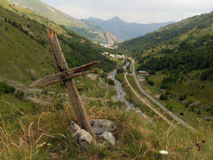 Depuis le sommet du pic St Bernard 